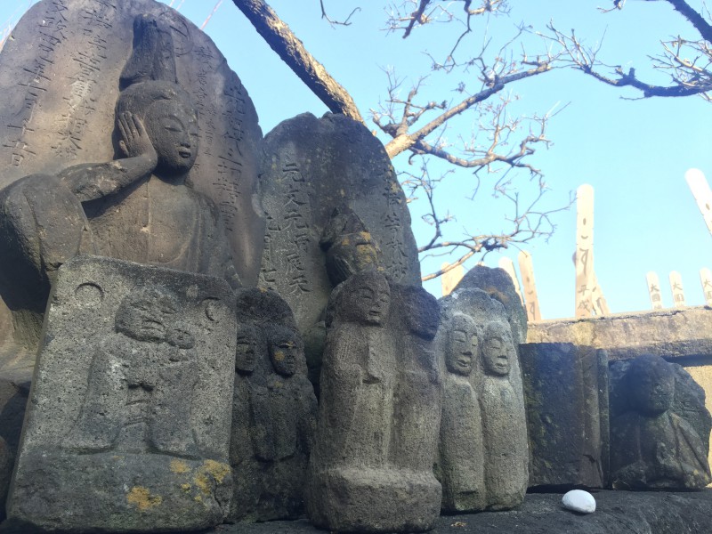 春待つ双体道祖神 | てら×まち×さんぽ