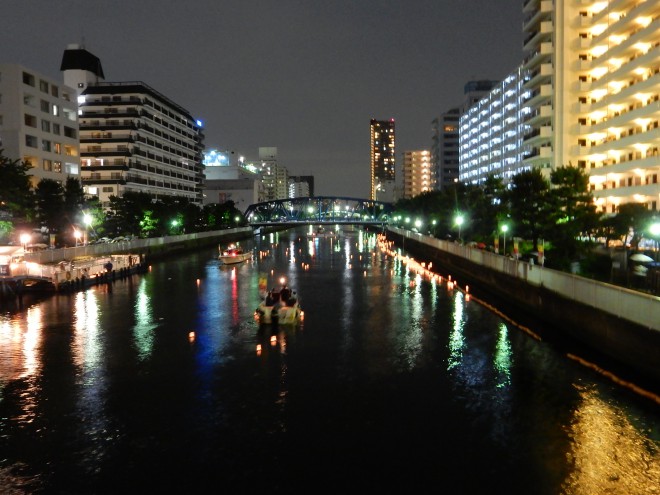 東京の灯籠流し