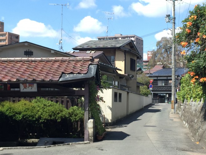 寺の下寺院群と清水